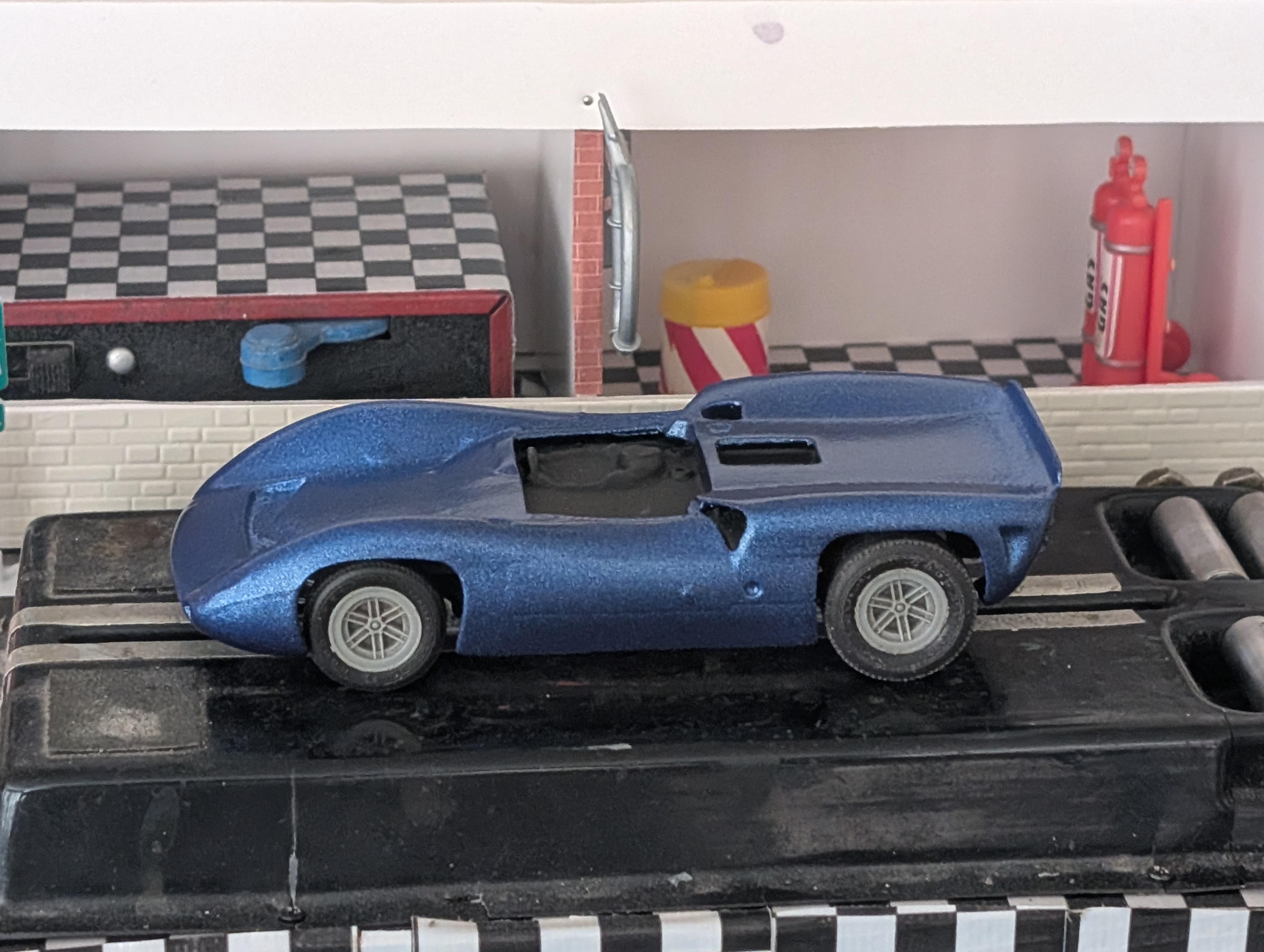 1965 LolaT70 - Set Car - Racer